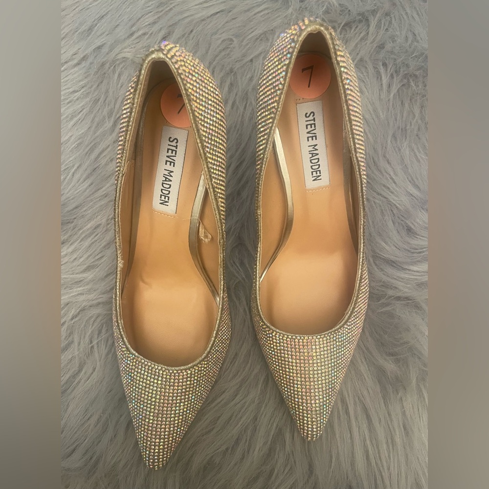 NWT Steve Madden Silver Sparkle Heels
